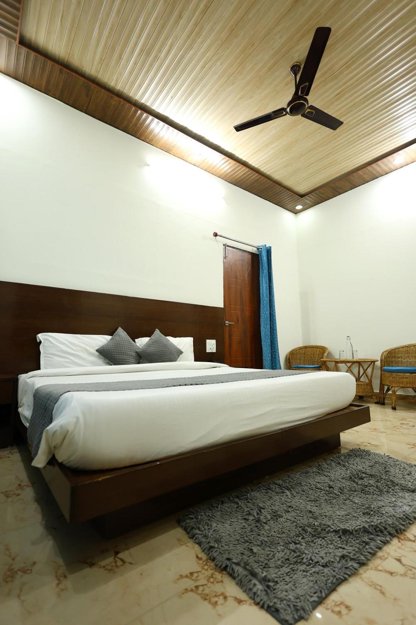 Bhagirathi By Restay Hotels Risikés Kültér fotó